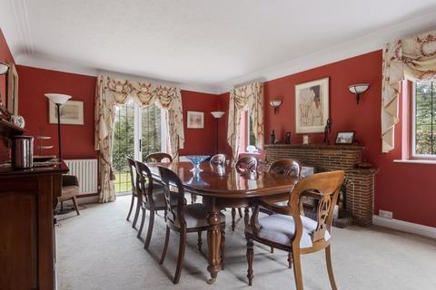 16 Carbone Hill, Northaw, Potters Bar, EN6 4PL