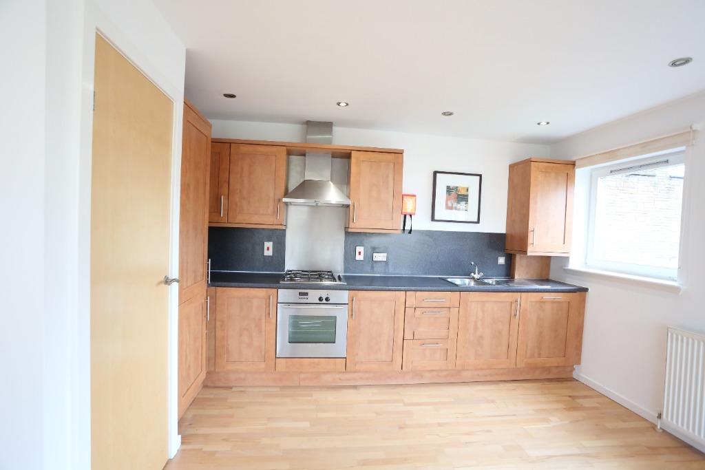 Northfield Heights, Willowbrae... 1 bed flat £925 pcm (£213 pw)