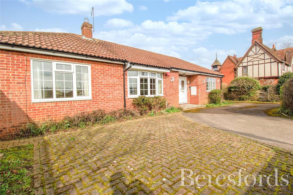 Berechurch Road, Colchester, CO2 3 Bed Bungalow - £425,000