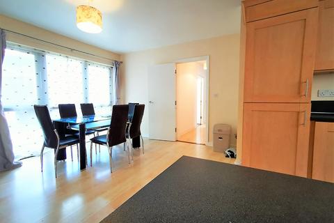 3 bedroom flat to rent, Brabazon Street, London E14