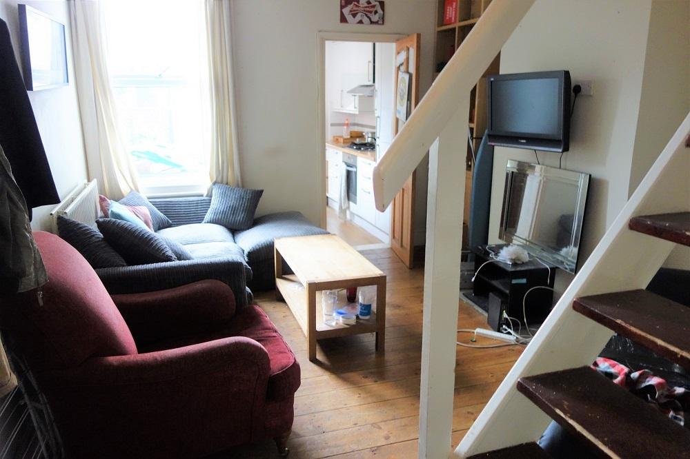 Avenue Road, Kingston, KT1 2RD 4 bed house £2,315 pcm (£534 pw)