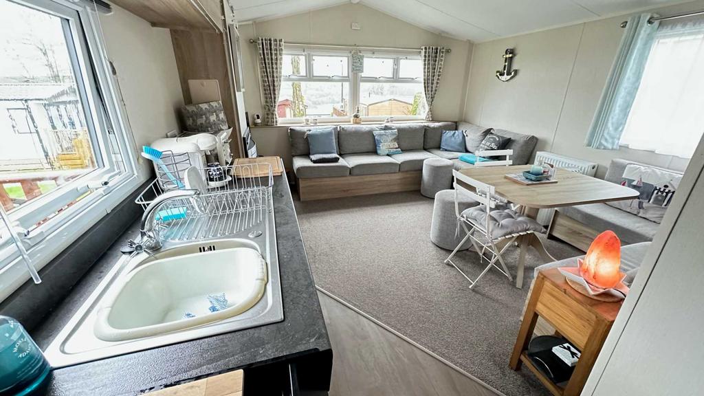 The Paddock, Camelford 2 bed detached house for sale £59,950