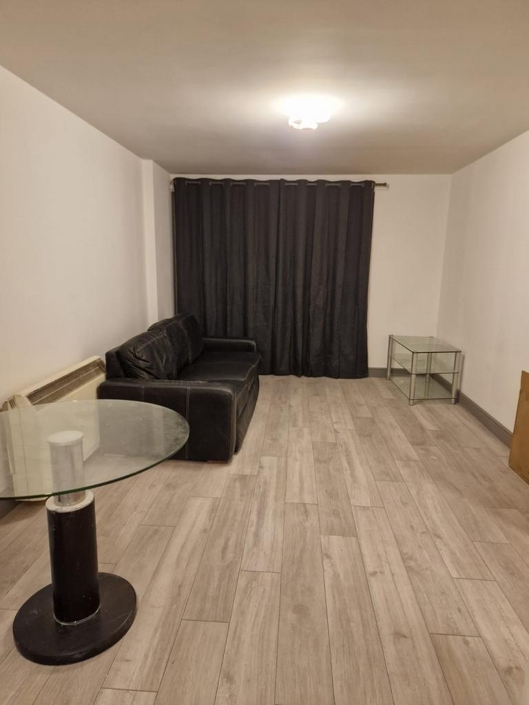 City Gate House, Gants Hill, IG2 1 bed flat £1,500 pcm (£346 pw)