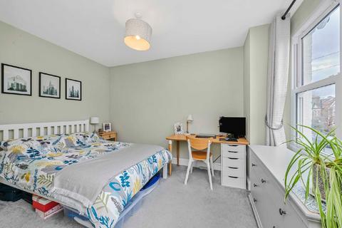 60 Carlton Park Avenue, London, SW20 8BL