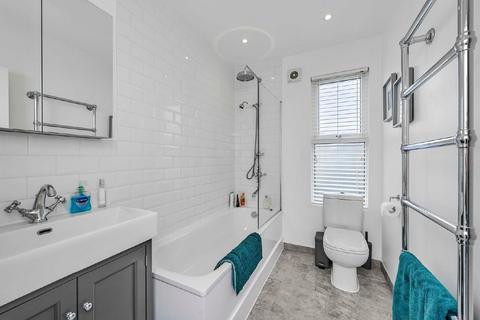 60 Carlton Park Avenue, London, SW20 8BL