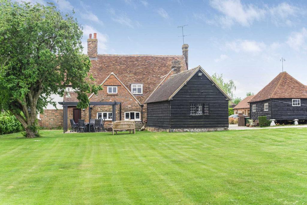 Chinnor OX39 6 bed equestrian property for sale £1,750,000