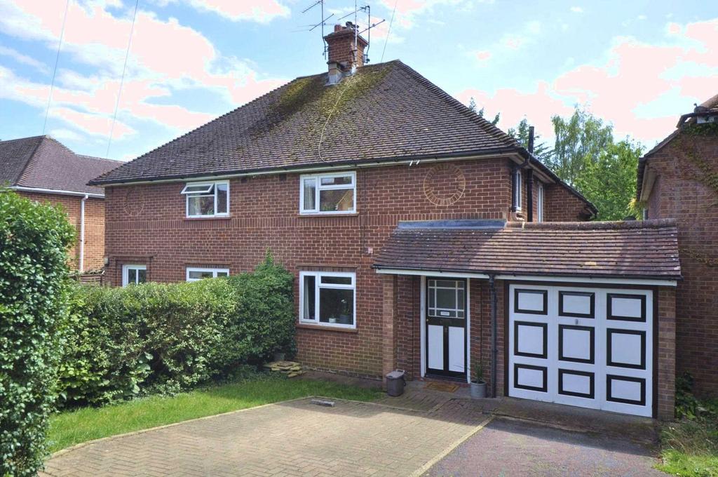 Elizabeth Road, Marlow SL7 4 bed semidetached house for sale £650,000