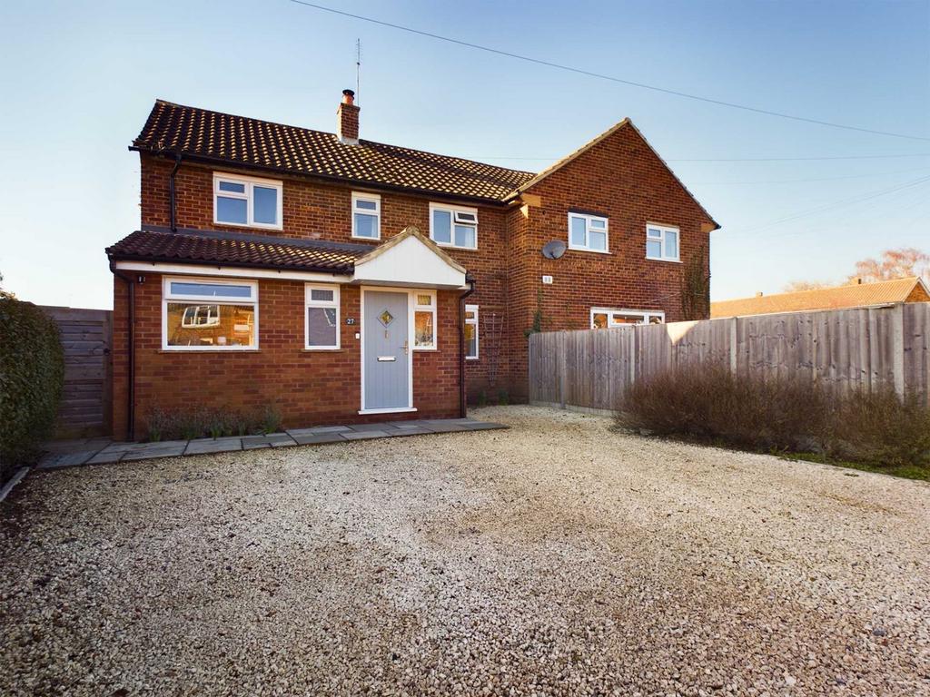 Allanson Road, Marlow SL7 3 bed semidetached house for sale £565,000