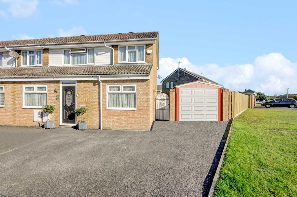 Slade Road, High HP14 4 bed end of terrace house for sale £