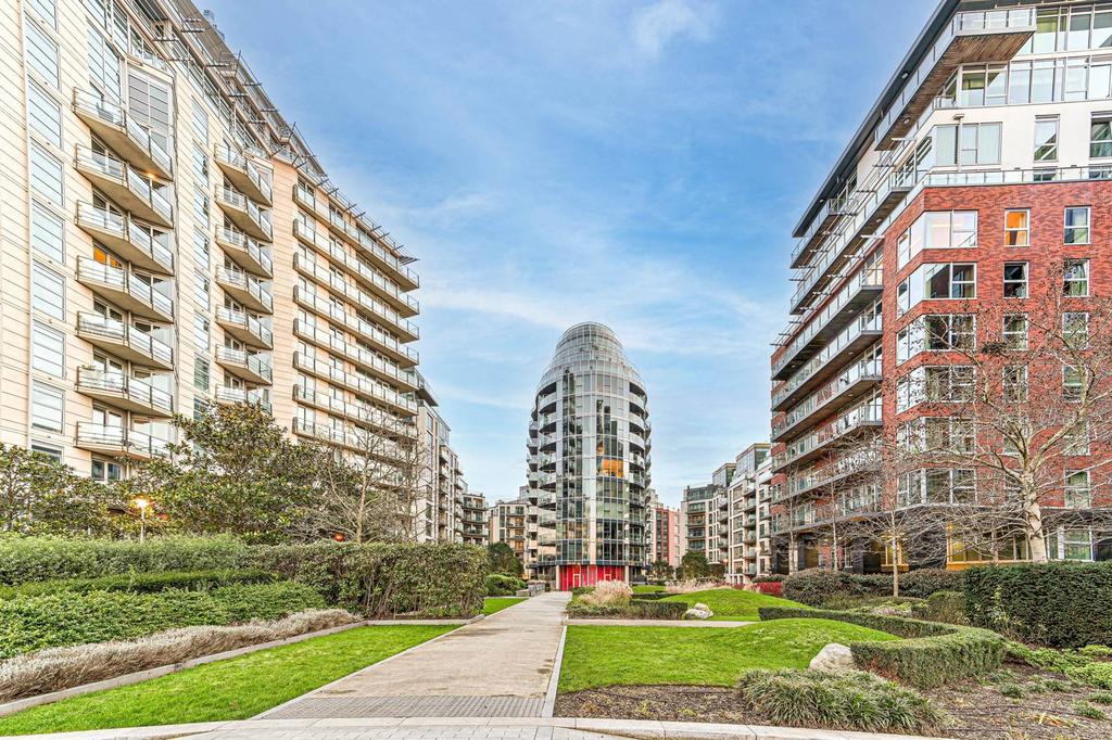 Battersea Reach, Battersea, London, SW18 2 bed flat for sale £625,000