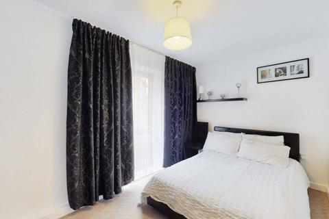 2 bedroom flat for sale - Vandome Close E16, Royal Docks, London, E16