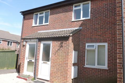 2 bedroom flat to rent, Manor Way, Chipping Sodbury, Bristol, Gloucestershire, BS37