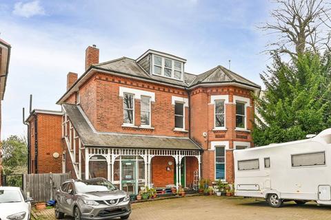 84 Beulah Hill, London, SE19 3EW