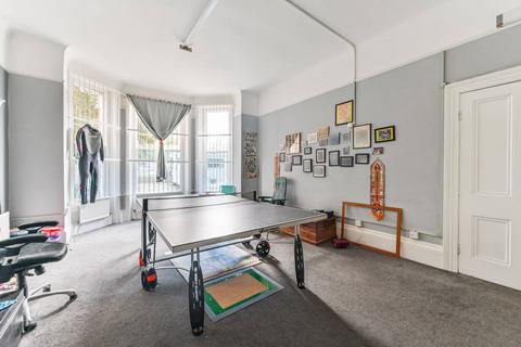 84 Beulah Hill, London, SE19 3EW