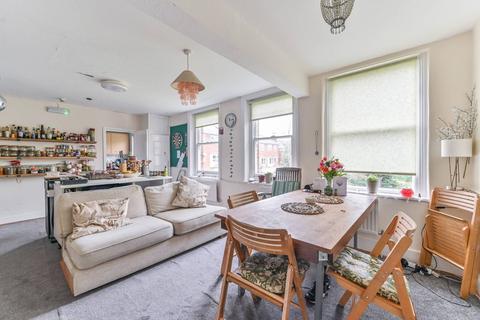 84 Beulah Hill, London, SE19 3EW