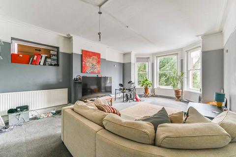 84 Beulah Hill, London, SE19 3EW