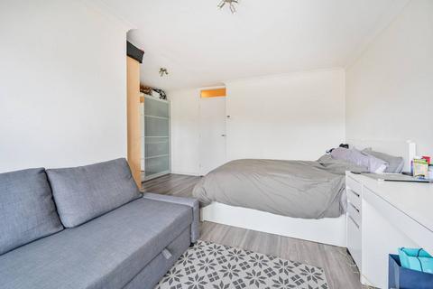 Studio for sale - Harvey Lodge, Harvey Road, Guildford, GU1