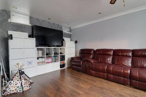 5 bedroom terraced house for sale - northern Road, Slough