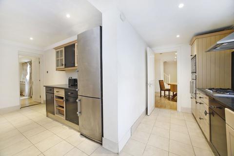 3 bedroom maisonette for sale, Elvaston Place