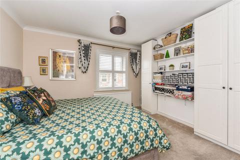 3 bedroom end of terrace house for sale, Victoria Road, Alton, Hampshire, GU34
