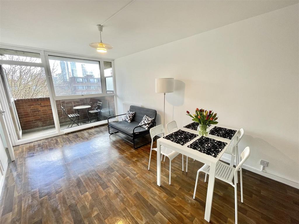 Vauxhall Bridge Road, London SW1V 1 bed flat to rent £1,733 pcm (£400 pw)
