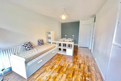 1 bedroom flat to rent, Vauxhall Bridge Road, London SW1V
