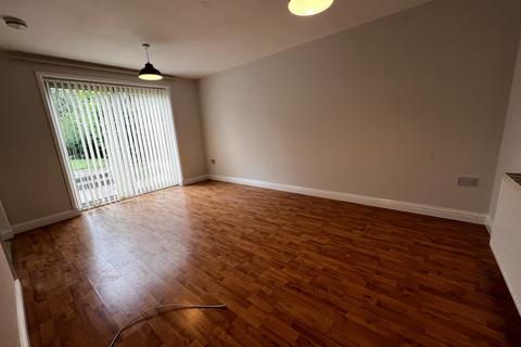 3 bedroom semi-detached house to rent, St Philips Road, Newmarket, CB8