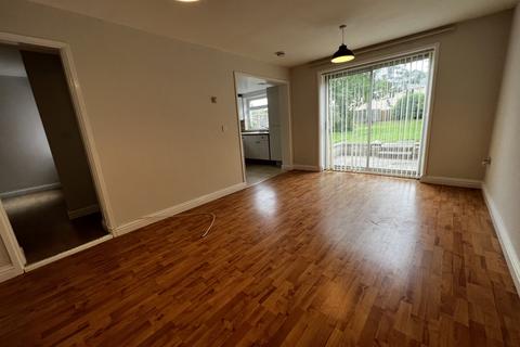 3 bedroom semi-detached house to rent, St Philips Road, Newmarket, CB8