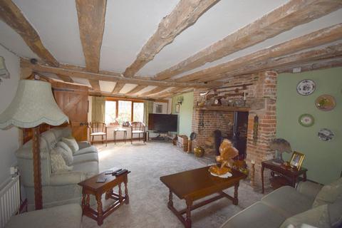 4 bedroom cottage for sale, Kirby Cross, Frinton-on-Sea CO13