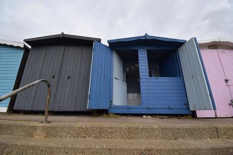 Chalet for sale, Walton on the Naze CO14