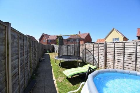 2 bedroom terraced house to rent - Clacton-On-Sea CO16