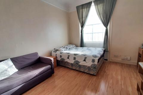 1 bedroom flat to rent, Camden Road, London N7