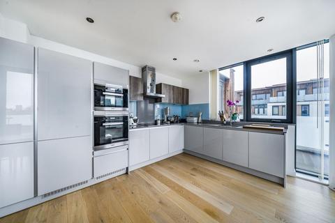3 bedroom flat for sale - Quebec Way, London