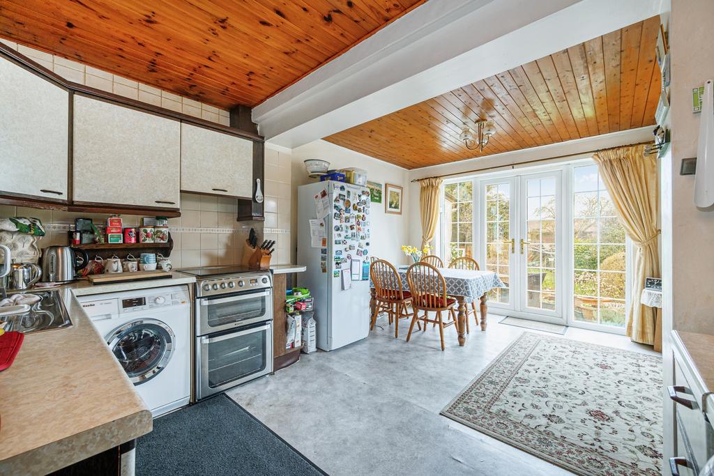 Westcott Crescent, Hanwell, W7 4 bed semidetached house for sale £
