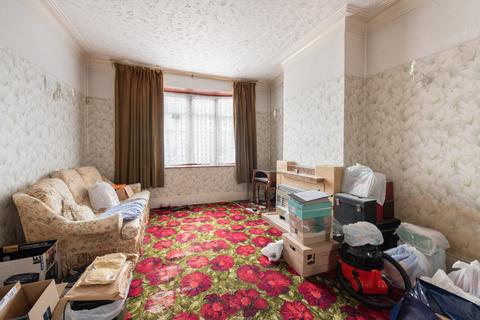 3 bedroom end of terrace house for sale - Lister Road, Leytonstone, London, E11 3DS