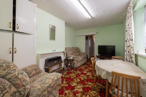 16 Lister Road, London, E11 3DS