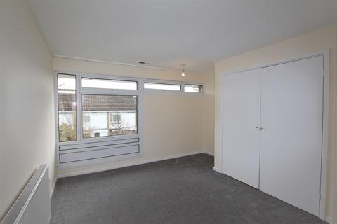 undefined, Alpine Close, Croydon CR0