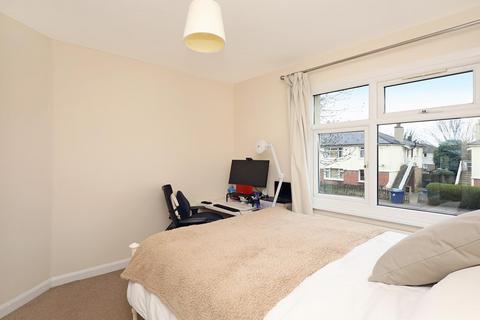 14a Elderberry Road, London, W5 4AN