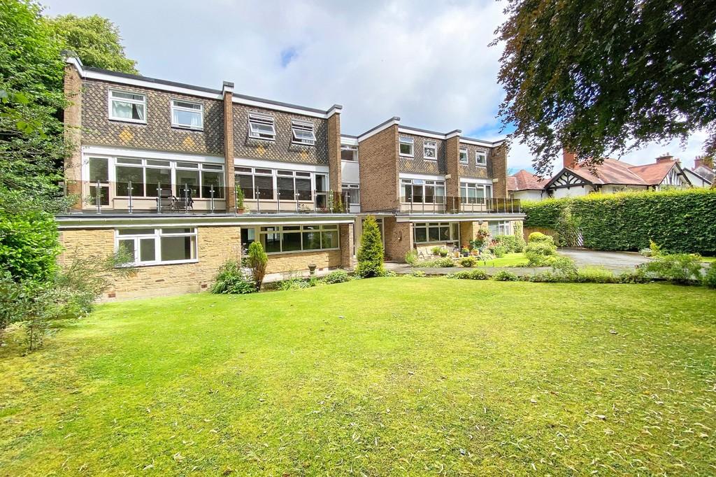 Rutland Court, Rutland Drive, Harrogate 3 bed apartment for sale £350,000