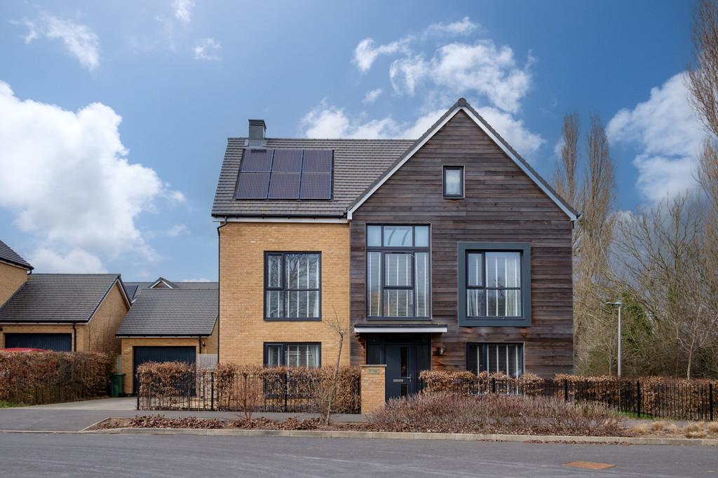 Cranwell Road, Locking substantial... 5 bed detached house £575,000