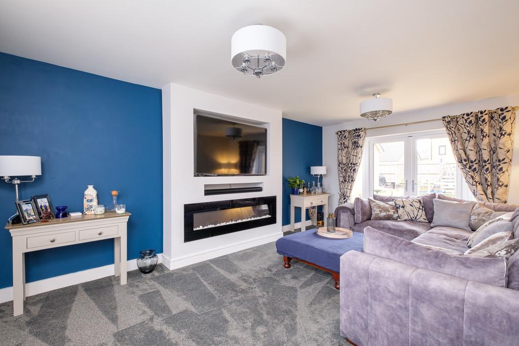 Cranwell Road, Locking substantial... 5 bed detached house £575,000