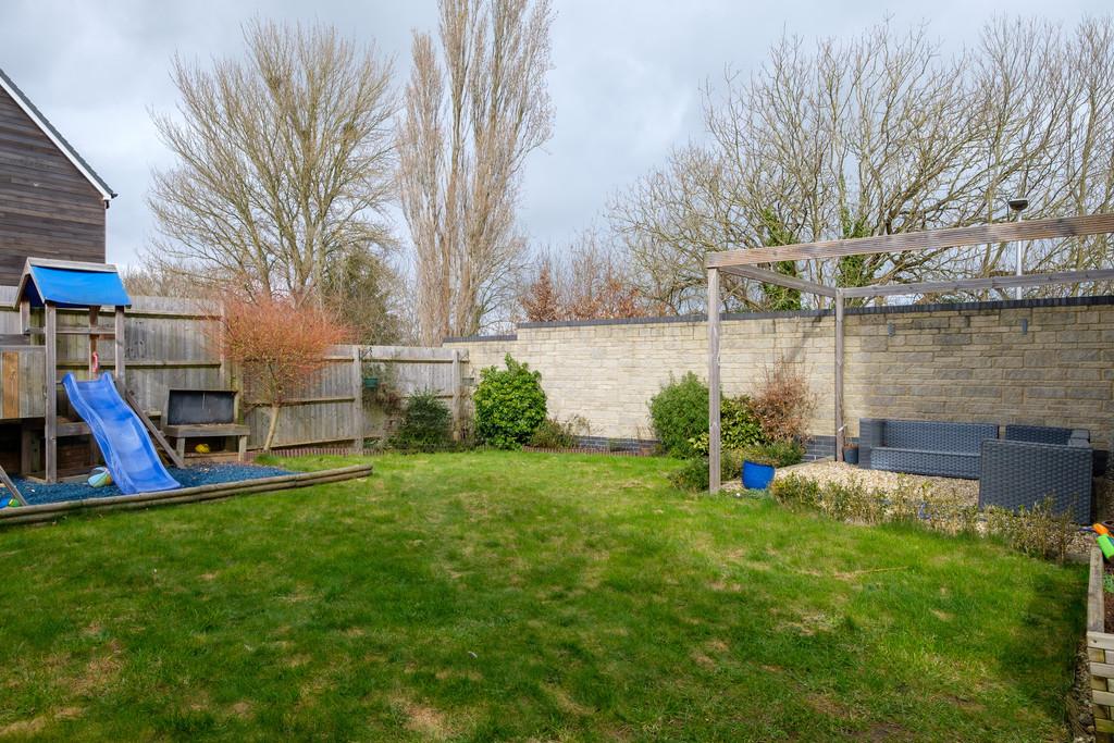 Cranwell Road, Locking substantial... 5 bed detached house £575,000
