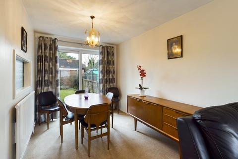 1 Essington Close, Alrewas, Burton-on-trent, DE13 7AL