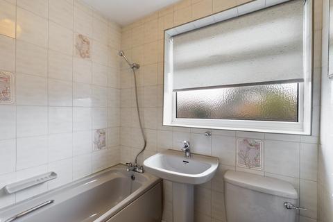 1 Essington Close, Alrewas, Burton-on-trent, DE13 7AL