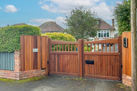 4 bedroom detached bungalow for sale, Herbert Avenue, Wellington