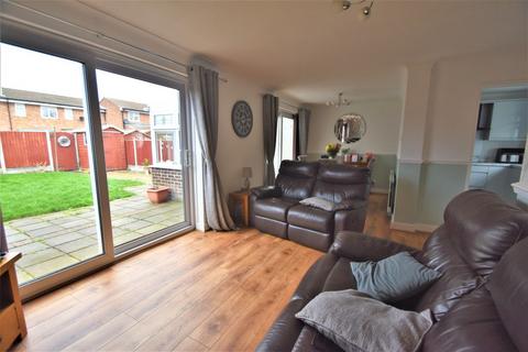 3 bedroom terraced house for sale - Bluebell Green, Chelmsford, CM1 6XF