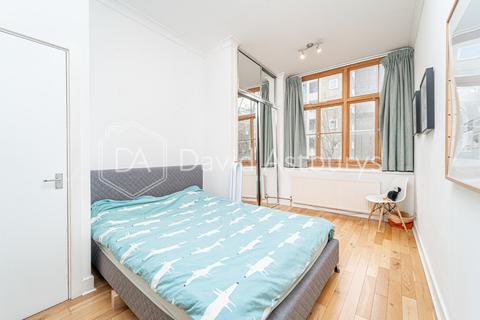 2 bedroom flat to rent, St. John Street, Clerkenwell, London