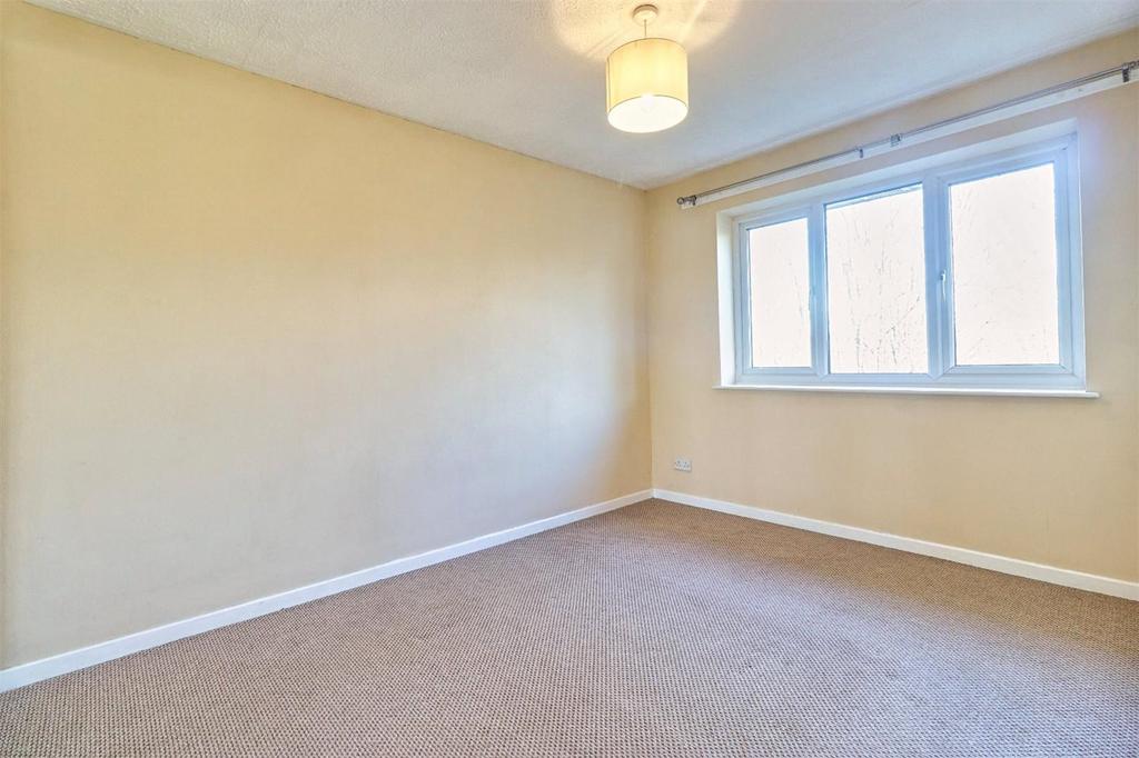 No.5 Bedroom