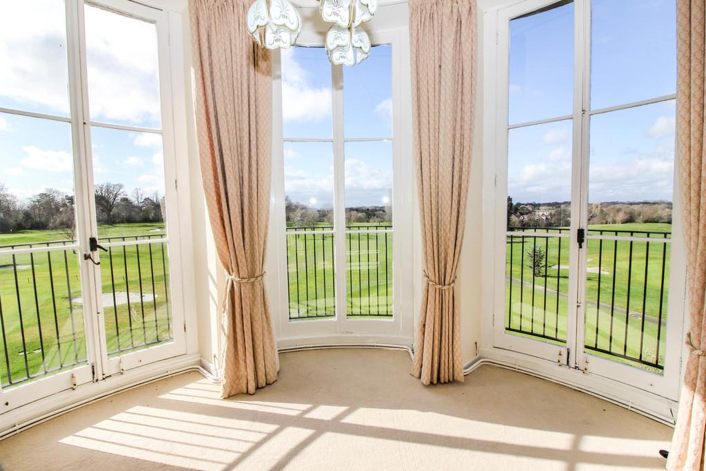 Camden Park Road, Chislehurst 2 bed apartment £2,000 pcm (£462 pw)