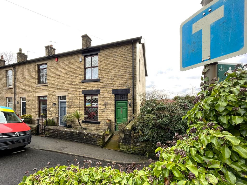 Blackburn Road, Edgworth, Bolton, BL7 2 bed terraced house £265,000